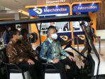 airlangga-hartarto-naik-kendaraan-buggy.jpg