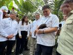 airlangga-hartarto-saat-acara-penyaluran-bantuan-dana-program-peremajaan-sawit-rakyat-psr.jpg