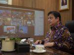 airlangga-hartarto-saat-memimpin-langsung-rapat-koordinasi-terbatas-pmk.jpg