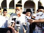 airlangga-hartarto-usai-salat-idul-adha.jpg