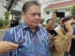 airlangga-usai-ratas-di-istana-kepresidenan-jakarta-1.jpg