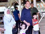 ak-keluarganya-berkunjungvv.jpg