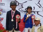 akbar-kurniawan-sukses-merebut-medali-emas-ketiganya-di-equestrian-merdeka-cup-parongpong_20170805_234659.jpg