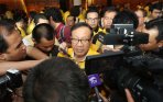 akbar-tandjung-upayakan-islah-di-partai-golkar_20141201_161843.jpg
