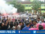 akbp-decky-hendarsono-dan-aremania_20170404_181138.jpg