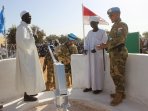 akhiri-penugasan-tni-di-darfur-bangun-pompa-air-untuk-masyarakat_20160219_141117.jpg
