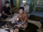 akmal-12-seorang-bocah-di-kabupaten-gowa-sulawesi-selatan-tengah-m_20180219_105546.jpg