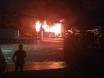 aksi-bakar-dilakukan-mahasiswa-selasa-2492019-malam.jpg