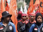 aksi-buruh-terkait-uu-cipta-kerja-di-kawasan-patung-kuda_20240717_170118.jpg