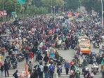 aksi-demo-1310-tolak-uu-omnibus-law-cipta-kerja-di-jakarta_20201013_163028.jpg