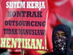 aksi-hari-buruh-di-makassar_20180501_233217.jpg