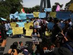aksi-kecam-kekerasan-tni-au-terhadap-jurnalis_20160818_134905.jpg