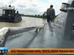 aksi-kejar-kejaran-patroli-tni-al-dan-kapal-penyeludup_20170404_123102.jpg