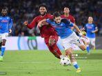 aksi-khvicha-kvaratskhelia-dalam-laga-napoli-vs-liverpool.jpg