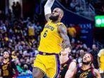 aksi-lebron-james-di-la-lakers.jpg