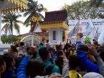 aksi-mahasiswa-riau-demo_1_20161209_115602.jpg