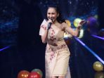 aksi-panggung-ayu-ting-ting_20170512_161854.jpg