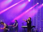aksi-panggung-band-cokelat_20230128_191251.jpg
