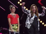 aksi-panggung-jebe-petty-di-x-factor-indonesia_20150620_163830.jpg