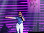 aksi-panggung-kamasean-di-java-jazz-festival-2017_20170306_102934.jpg