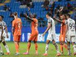 aksi-para-pemain-borneo-fc-melawan-bali-united-pada-pekan-ketiga-liga-1.jpg