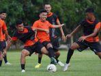 aksi-pemain-baru-persija-jakarta-alfath-faathier.jpg