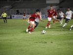 aksi-pemain-timnas-indonesia-u-23-feby-eka.jpg