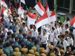 aksi-pemuda-surabaya-merobek-bendera-belanda_20180919_203140.jpg