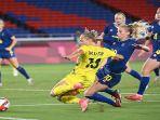 aksi-pesepakbola-putri-swedia-ketika-beraksi-di-olimpiade-tokyo.jpg