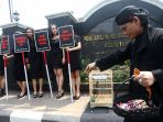 aksi-ruwatan-di-sidang-sisca-dewi_20181121_204743.jpg