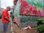 aksi-simpatik-wna-di-pospol-sarinah_20160115_163334.jpg