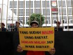aksi-soroti-mantan-narapidana-korupsi-daftar-caleg_20230528_172609.jpg