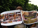 aksi-sup-tuntut-usut-pelanggaran-ham-papua_20151211_130238.jpg