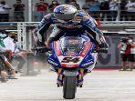aksi-toprak-razgatlioglu-di-atas-motor-yamaha.jpg