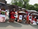aksi-tuntut-pengesahan-uu-perlindungan-prt_20221221_134720.jpg