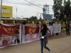 aktivis-fron-pembela-indonesia-fpi-bhinneka-tunggal-ika_20161122_150412.jpg