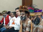 aktivis-pakai-koteka-papua-pride.jpg