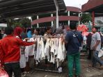 aktivitas-di-pasar-senen-pasca-kebakaran_20170121_225559.jpg