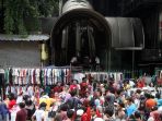 aktivitas-jual-beli-pasca-kebakaran-pasar-senen_20170122_185421.jpg