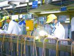 aktivitas-pekerja-dalam-proses-produksi-di-pt-panasonic-manufacturing-indonesia.jpg