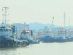 aktivitas-pelabuhan-di-berau-terdampak-kabut-asap.jpg