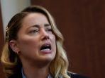 aktor-amber-heard-bersaksi-untuk-pertama-kalinya-atas-kasus-pencemaran-nama-baik.jpg