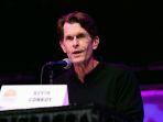 aktor-kevin-conroy.jpg