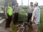 alan-raya-kambingan-kecamatan-pagu-kabupaten-kediri-rabu-1112017-dini-hari_20171101_110333.jpg