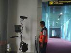 alat-thermal-scanner-di-bandara-sultan-machmud-badaruddin-ii-palembang.jpg