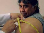 alejandro-ramos-pria-asal-peru-yang-tubuhnya-membengkak-seperti-popeye.jpg