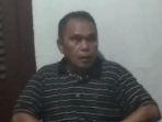 alex-ahmad-hadi-ngala-ketika-dijumpai-aparat-di-kediamannya.jpg