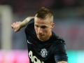 alexander-buttner-ayun-langkah.jpg