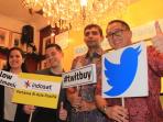 alexander-rusli-president-director-indosat-paling-kanan_20150918_074154.jpg