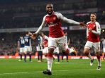 alexandre-lacazette-horegooooolll_20170926_042225.jpg